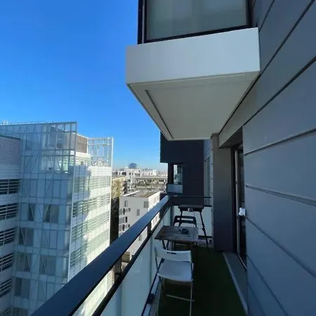 Cosy With Balcony Eiffel Tower View * Issy-les-Moulineaux